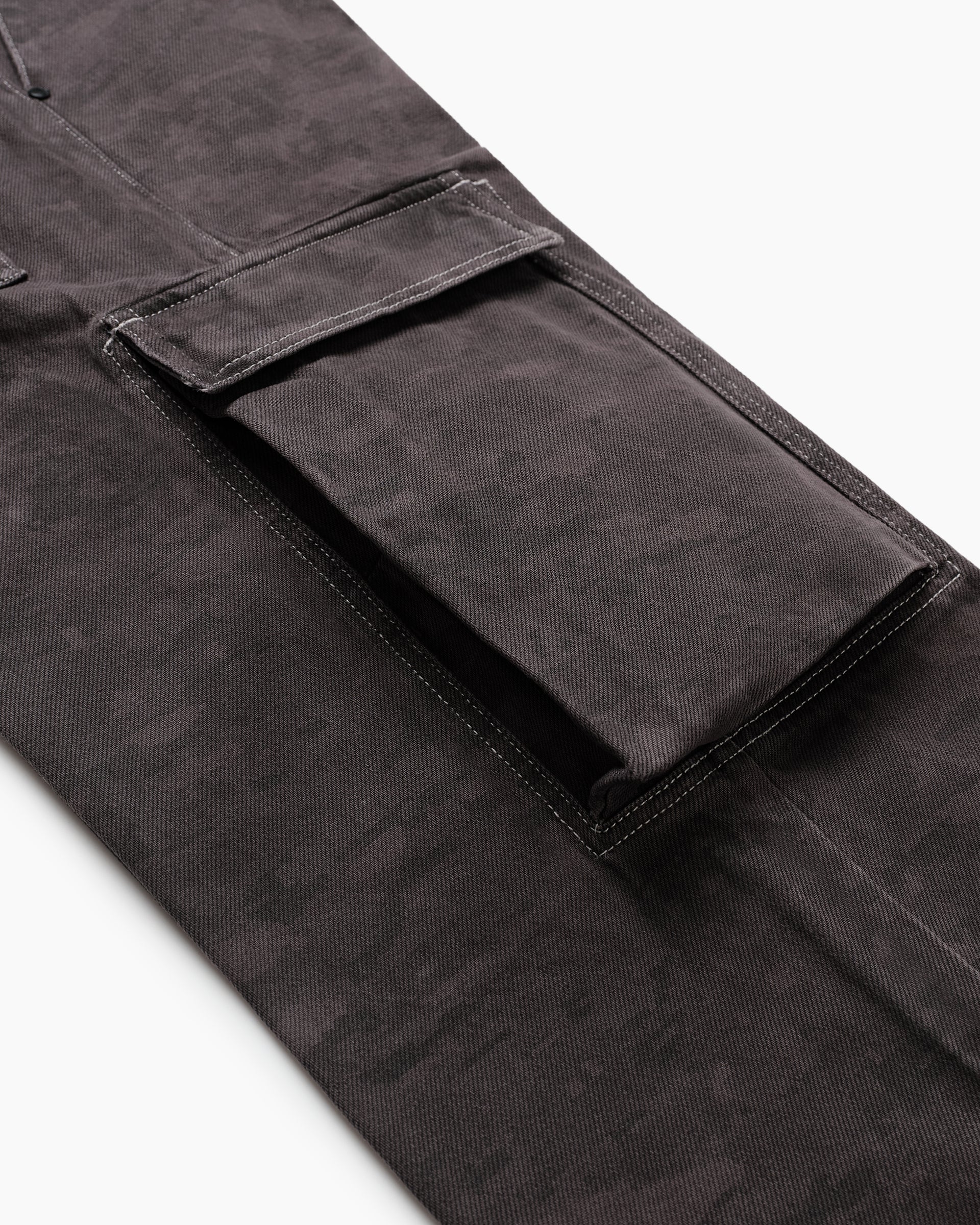 PEQUOD DIGI CAMO CARGOS [DYED]